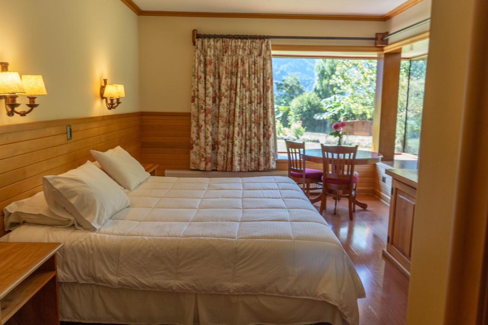 Hotel Natura Peulla Ngoại thất bức ảnh